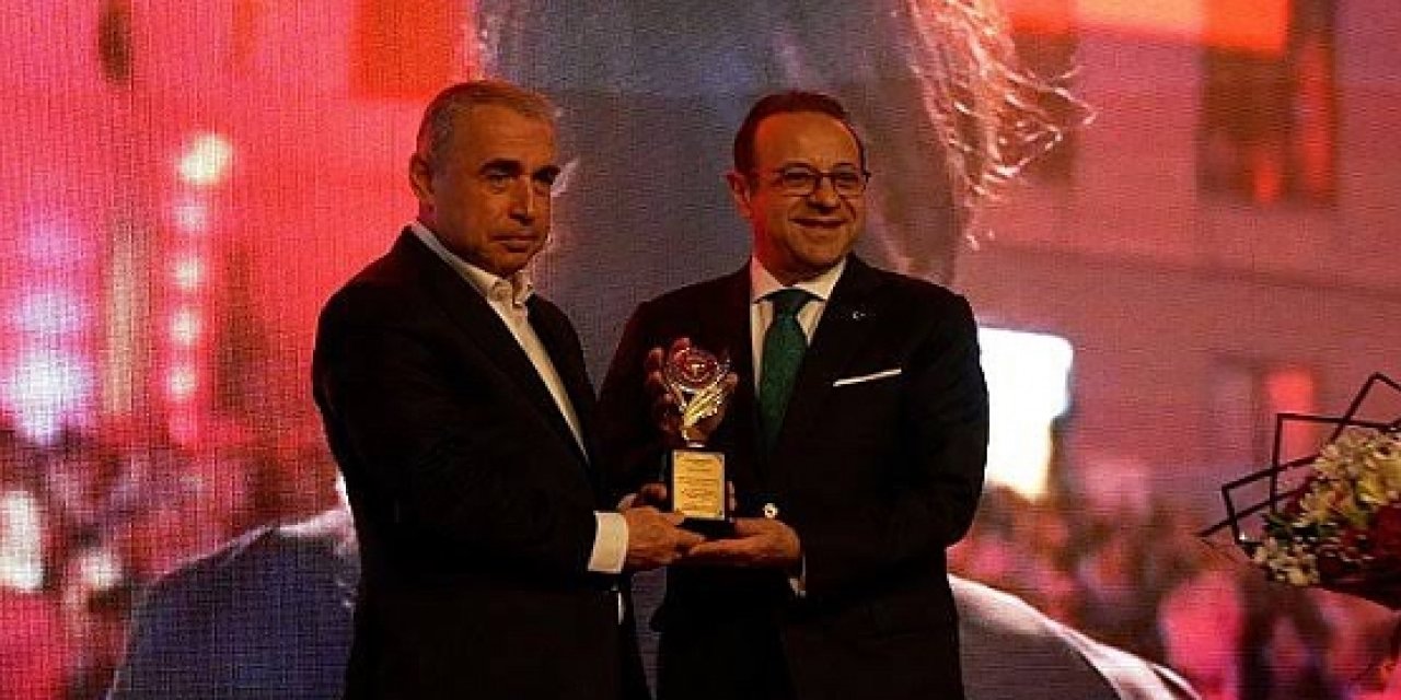 Egemen Bağış'a 'yılın diplomatı' ödülü