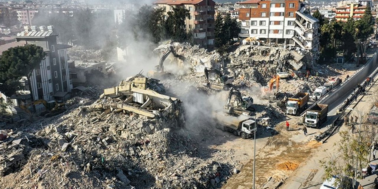 Deprem bölgesinde mücbir sebep hali uzatıldı