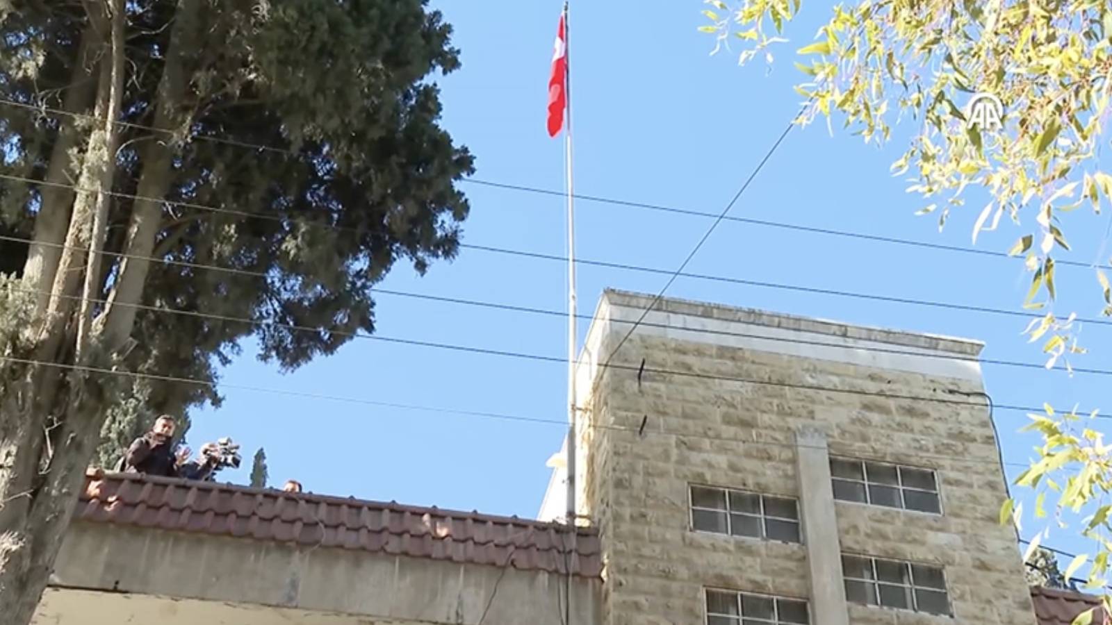 Halep'te yeniden Türk Bayrağı