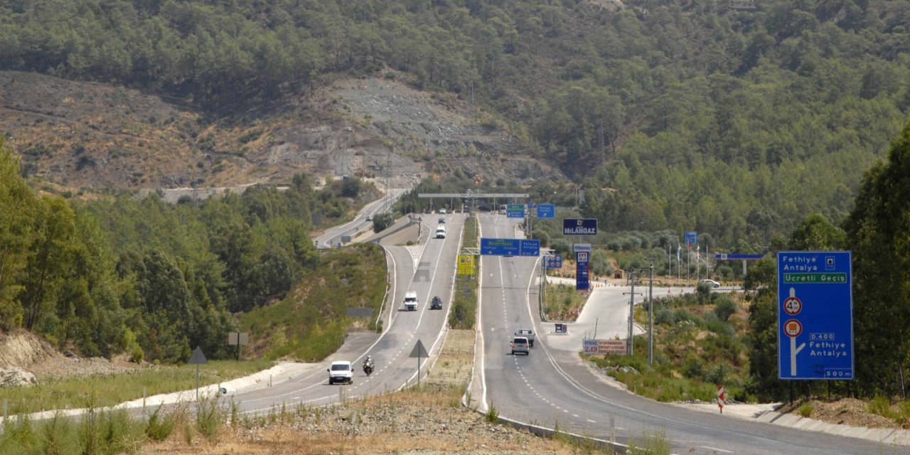 Açılırken 'ücretsiz olacak' denilen tünele yine zam