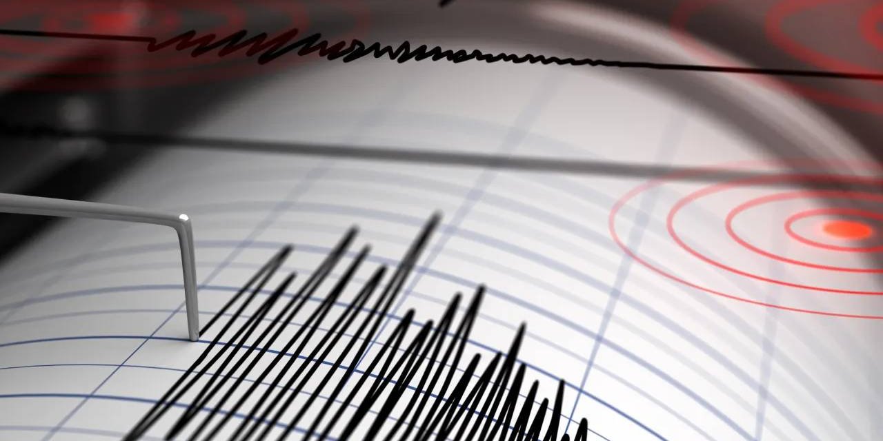 İzmir'de 3.9 şiddetinde deprem