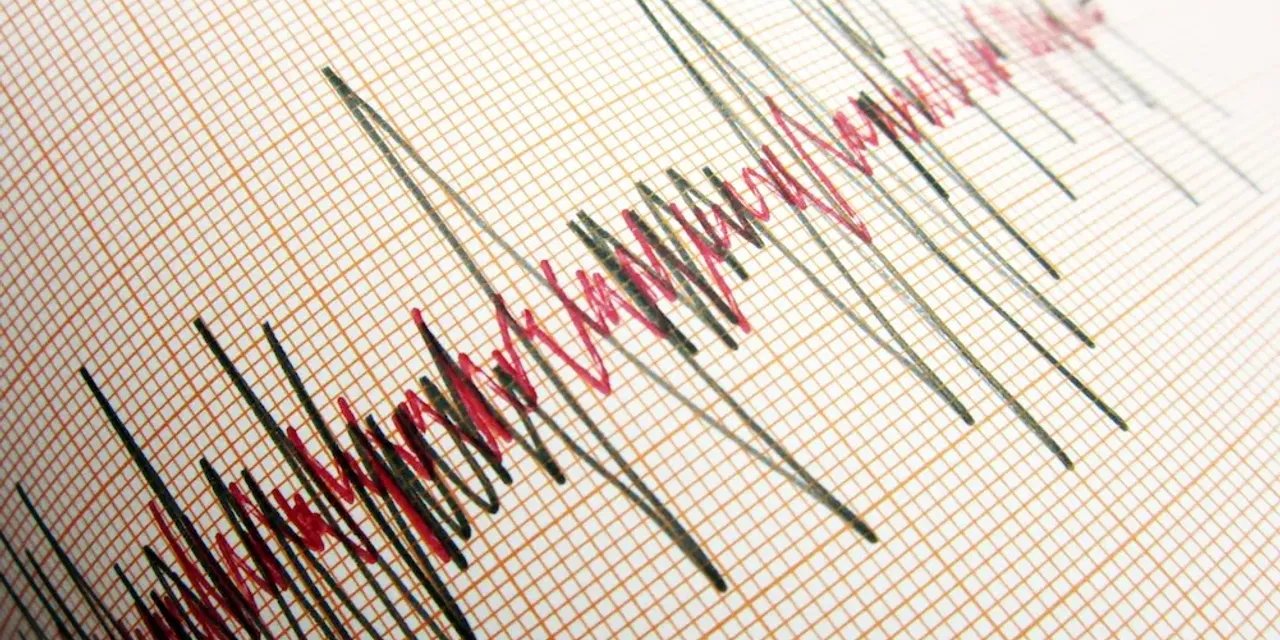 Antalya'da deprem