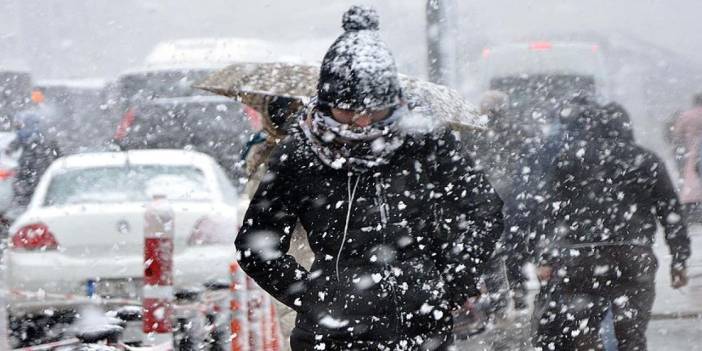 Okullara kar tatili, kuryelere trafik yasağı