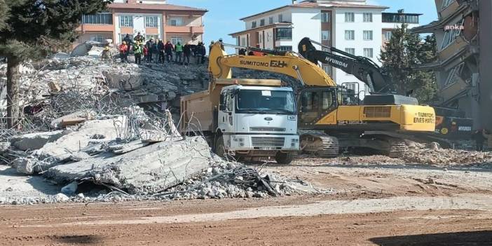 Depremde 134 kişinin öldüğü sitenin müteahhitine 21 yıl 9 ay ceza