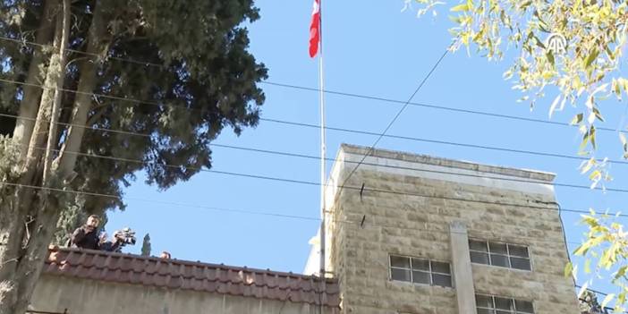 Halep'te yeniden Türk Bayrağı