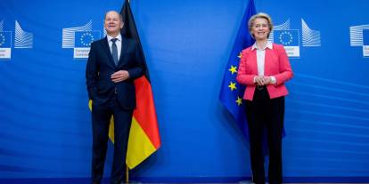 Scholz ve Ursula von der Leyen'den Trump'a ek gümrük vergisi tepkisi