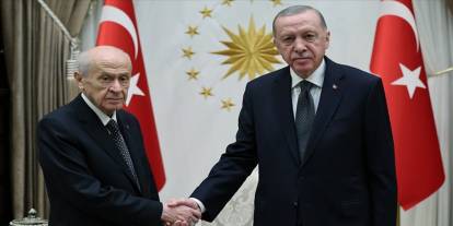 Bahçeli'den Erdoğan'a tebrik telefonu